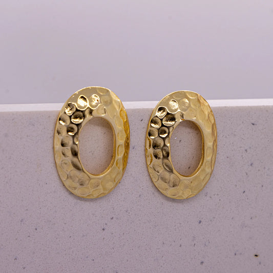 Brinco Oval Dourado
