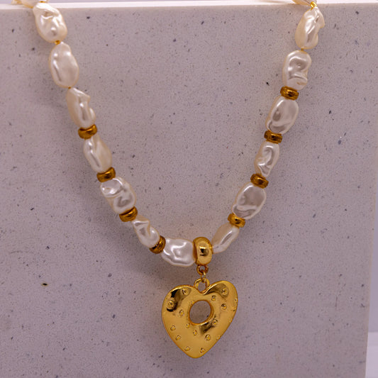 Colar Coração Madre Perola