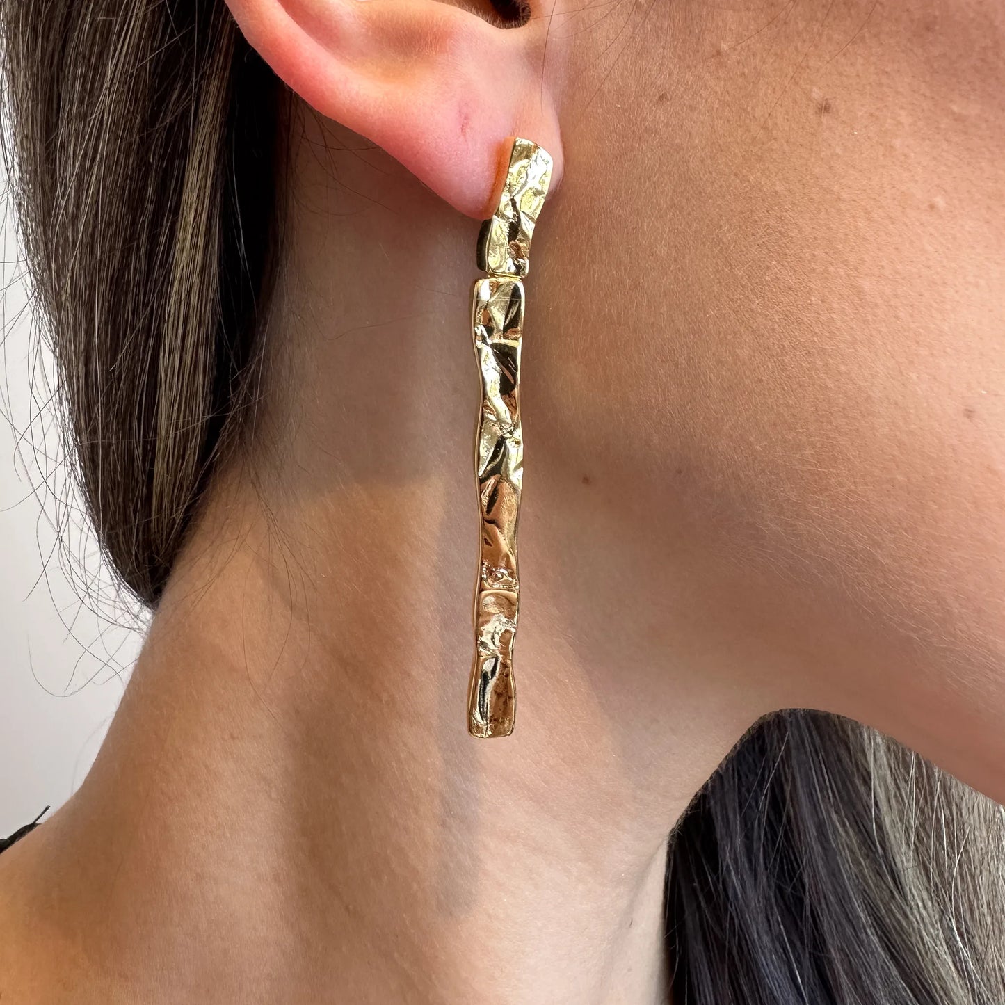 Brinco Comprido Dourado