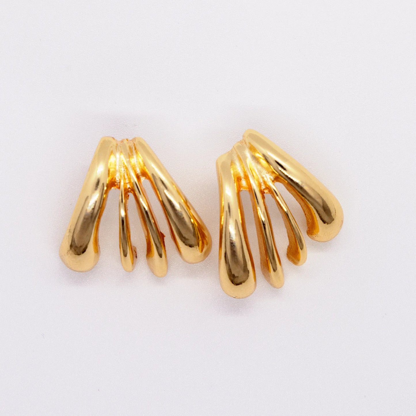 Brinco Orgânico Dourado