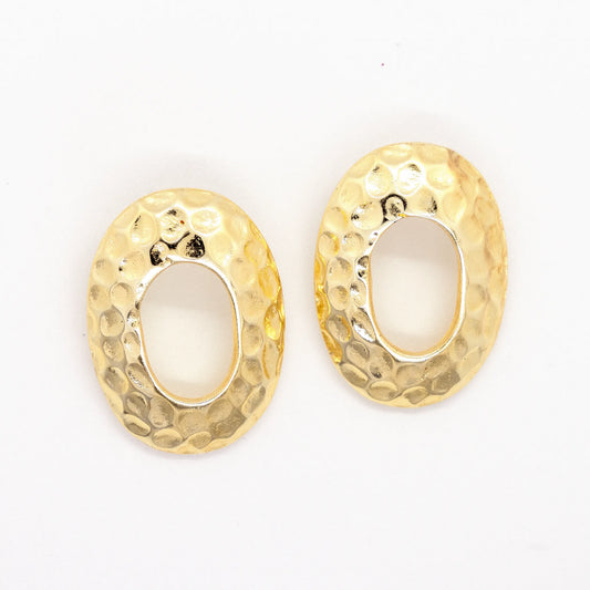 Brinco Oval Dourado