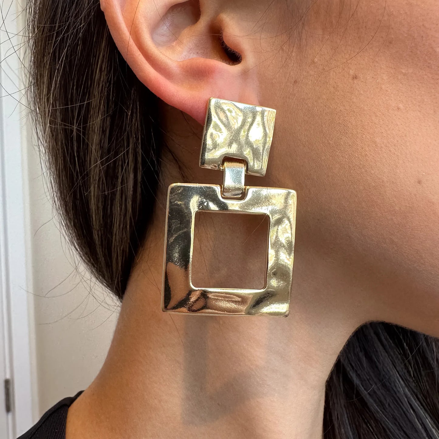 Brinco Quadrado Dourado