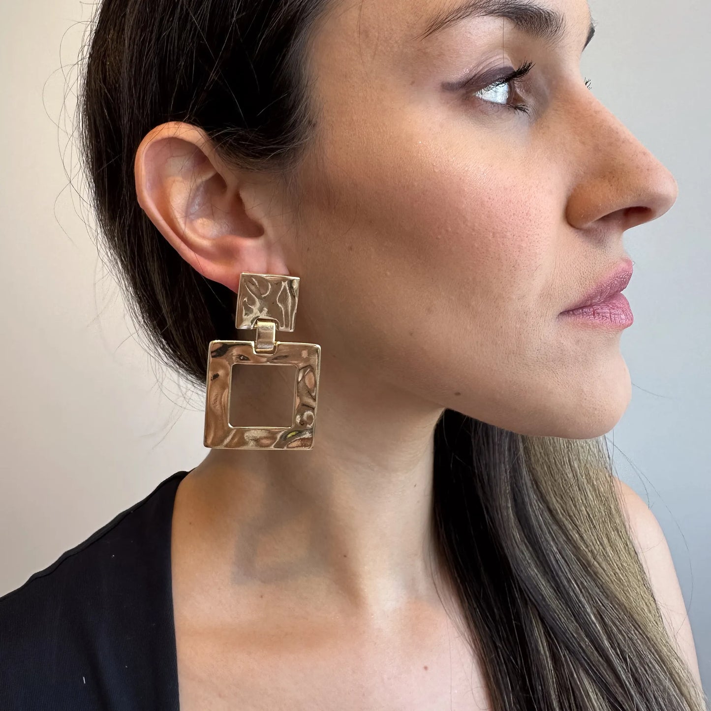 Brinco Quadrado Dourado